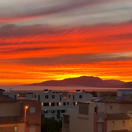 Atlantis Luxury Tarifa- Views, Parking, Wifi, Aircon, Swimming Pool Apartmán Tarifa
