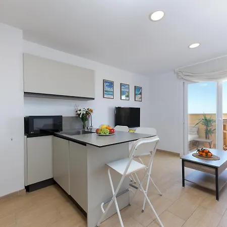 La Marina Penthouse By Rent - Wifi, Ac, Parking *