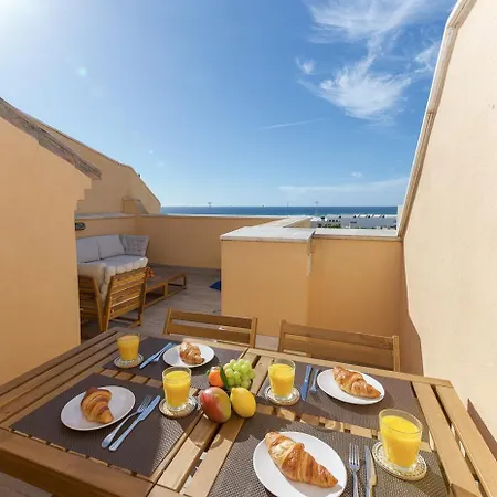 アパート La Marina Penthouse By Rent - Wifi, Ac, Parking